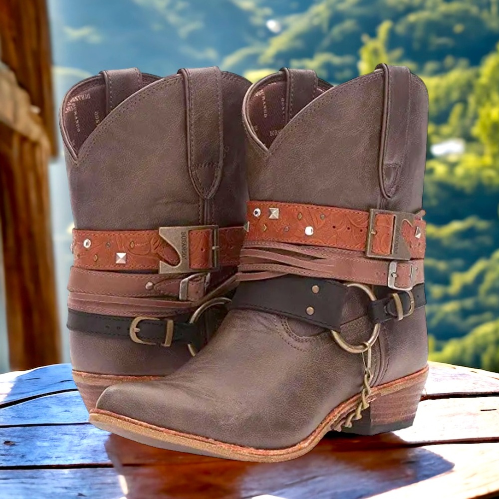 New w/tags- Durango Women’s 8” Crush Cowboy Boots W/Accessories size 8.5